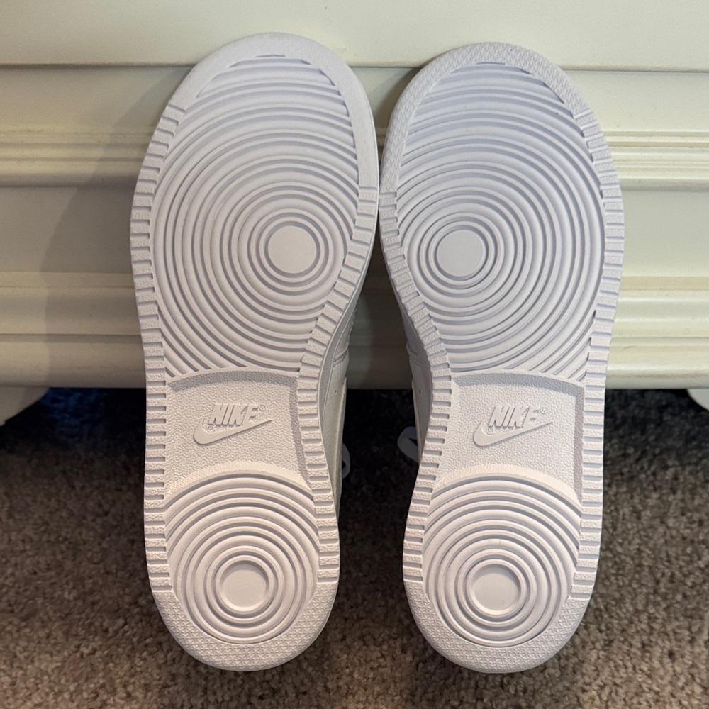 Nike Court Vision Low - Women’s Size 6.5 - Picture 7 of 9